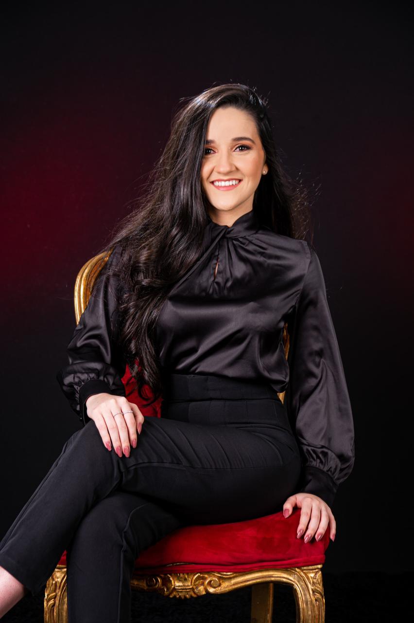 Dra. Katharine Emidio - Advogada Previdenciária